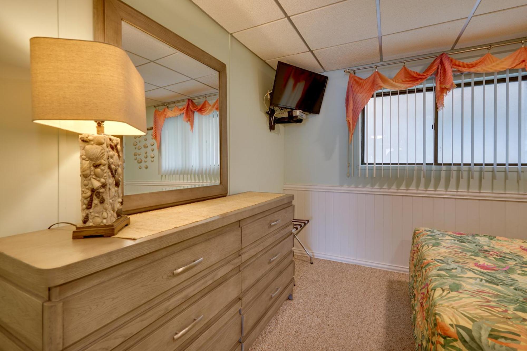 Cozy Oceanfront Condo With Pool And Beach Access! Wildwood Crest Bagian luar foto
