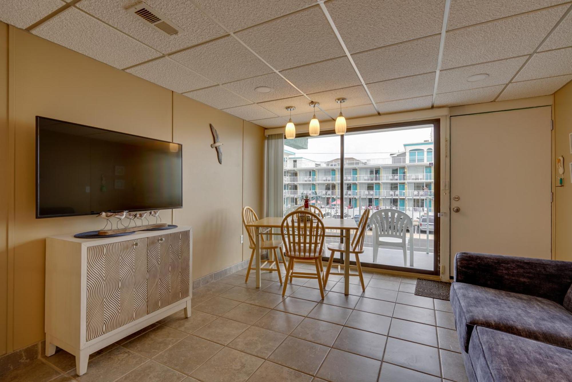 Cozy Oceanfront Condo With Pool And Beach Access! Wildwood Crest Bagian luar foto