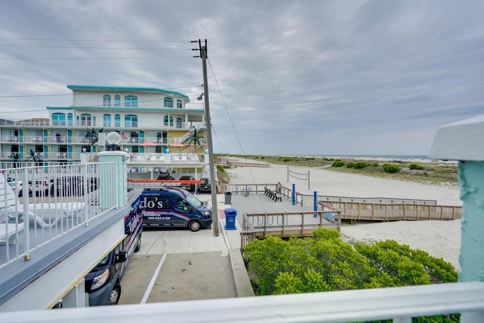 Cozy Oceanfront Condo With Pool And Beach Access! Wildwood Crest Bagian luar foto